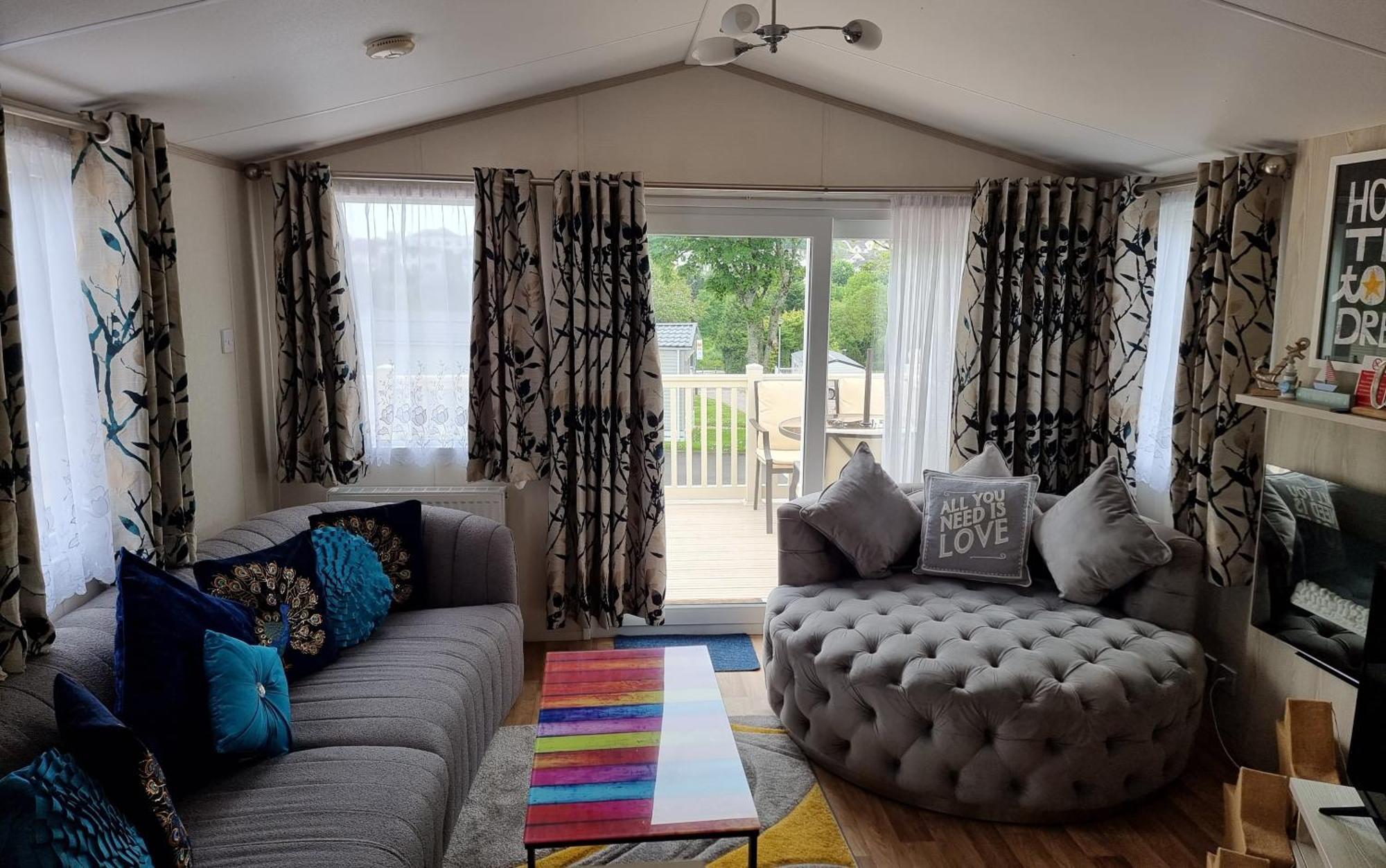 Static Caravan To Hire , Hoburne Devon Bay Hotel Goodrington Eksteriør billede